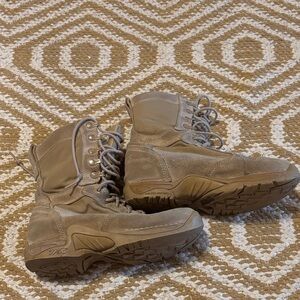 Danner women’s desert TFX rough out tan combat boots